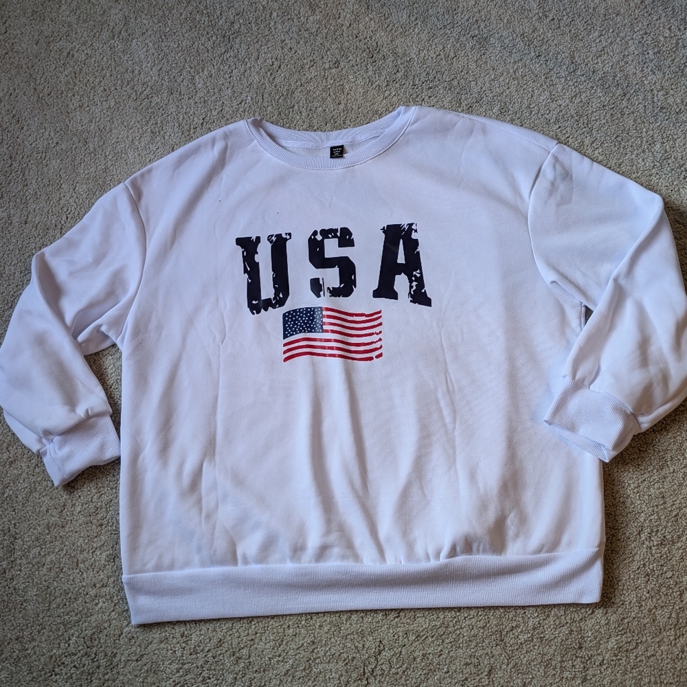 SheIn Woman's Pullover Sweatshirt with American Flag